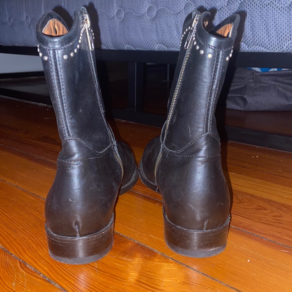 🐴Frye Melissa studded short boot🐴 - Picture 4 of 14